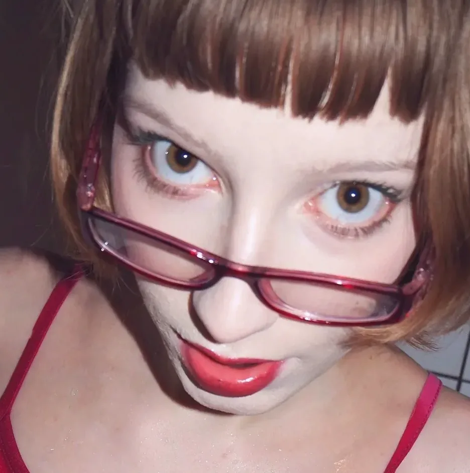 Susanna, 19